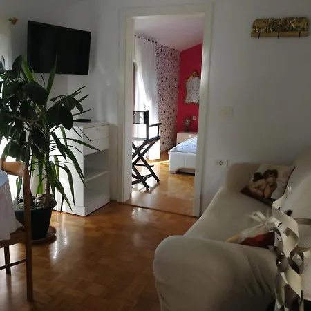 Apartment Millenca Izola